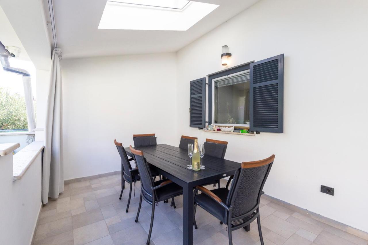 Holiday Home K&P Pula Ngoại thất bức ảnh
